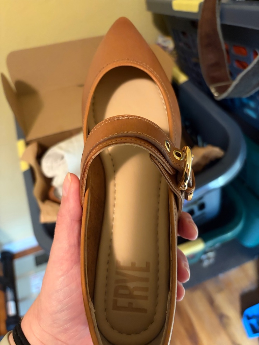Frye Tan Leather Flats with Buckle 🌟🌟Brand New. With Box🌟 - Picture 12 of 15